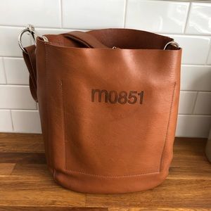 m0851 Chestnut vachetta bucket bag